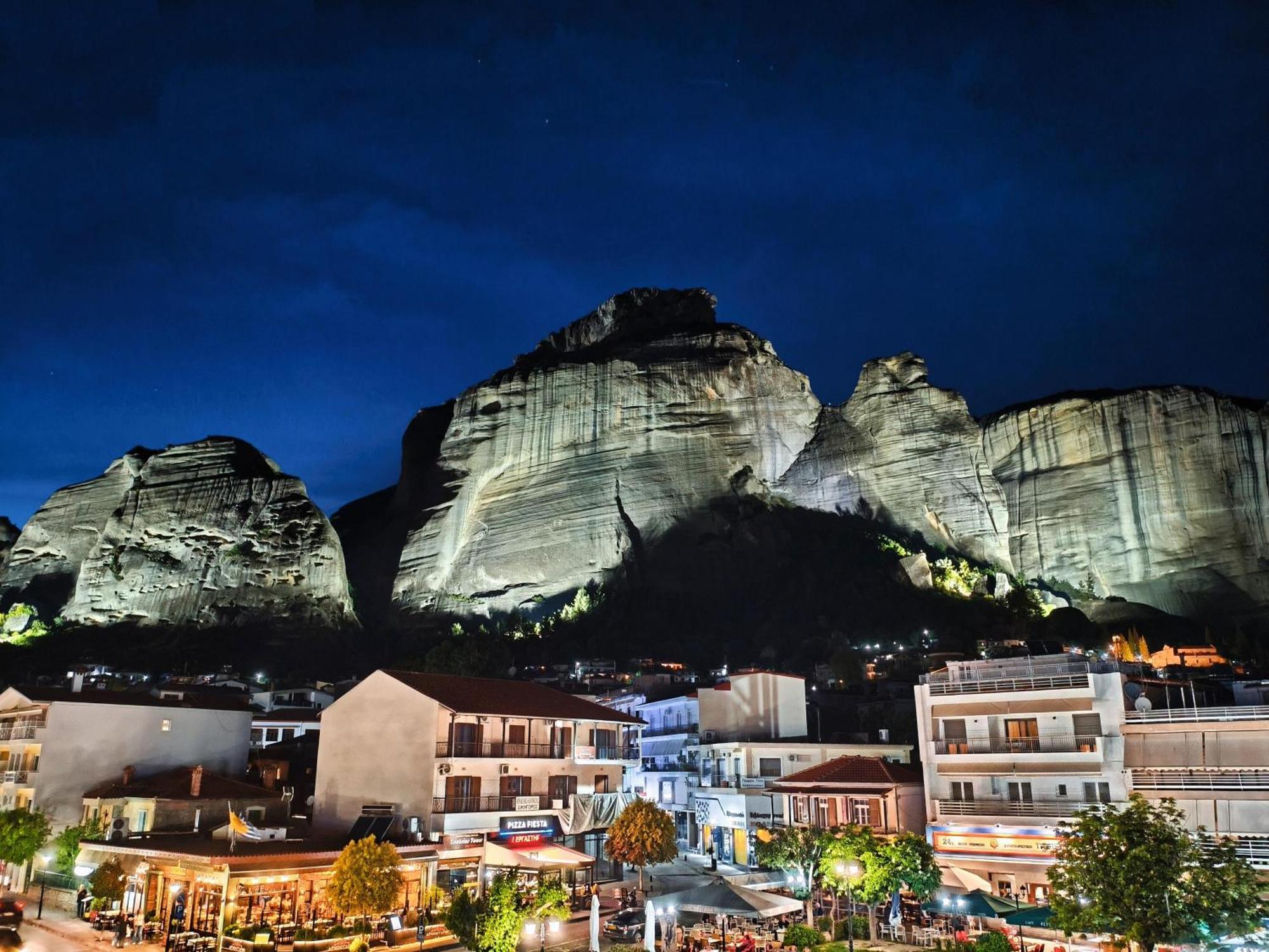 شقة Meteora Scenic Loft كالامباكا المظهر الخارجي الصورة